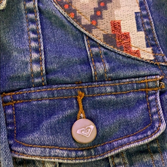 Roxy denim jean jacket w/ embroidery - Picture 4 of 4